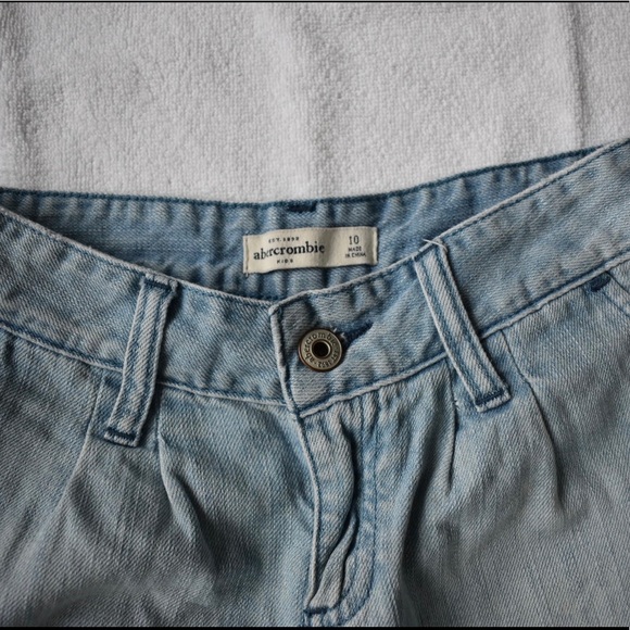 Abercrombie kids Jean shorts - Picture 3 of 5
